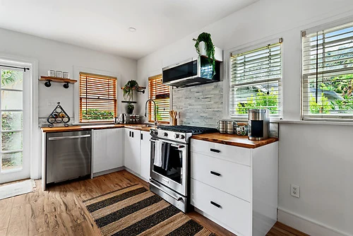 Gourmet Kitchen